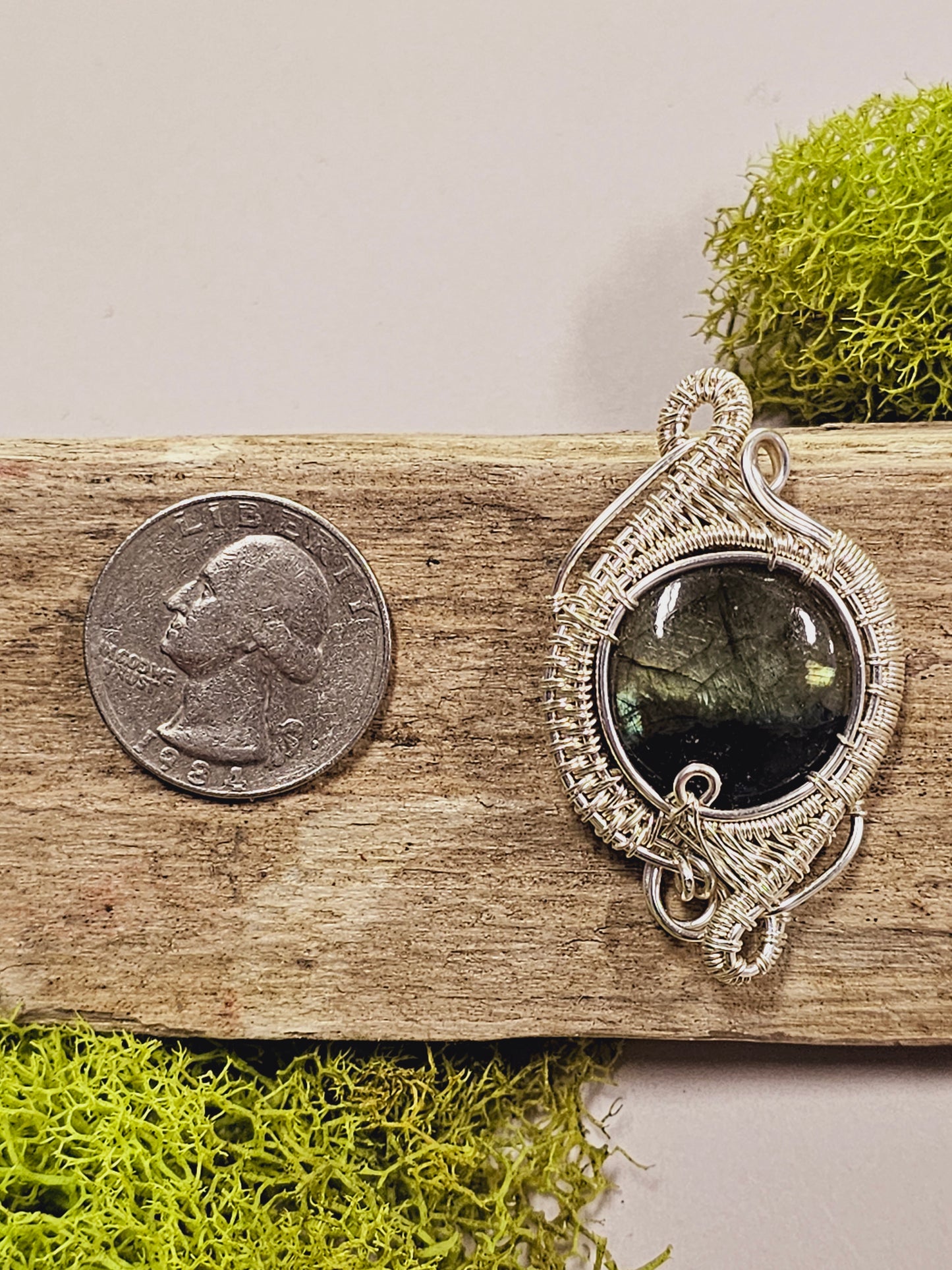 Labradorite and Silver Wire Wrapped Necklace Pendant
