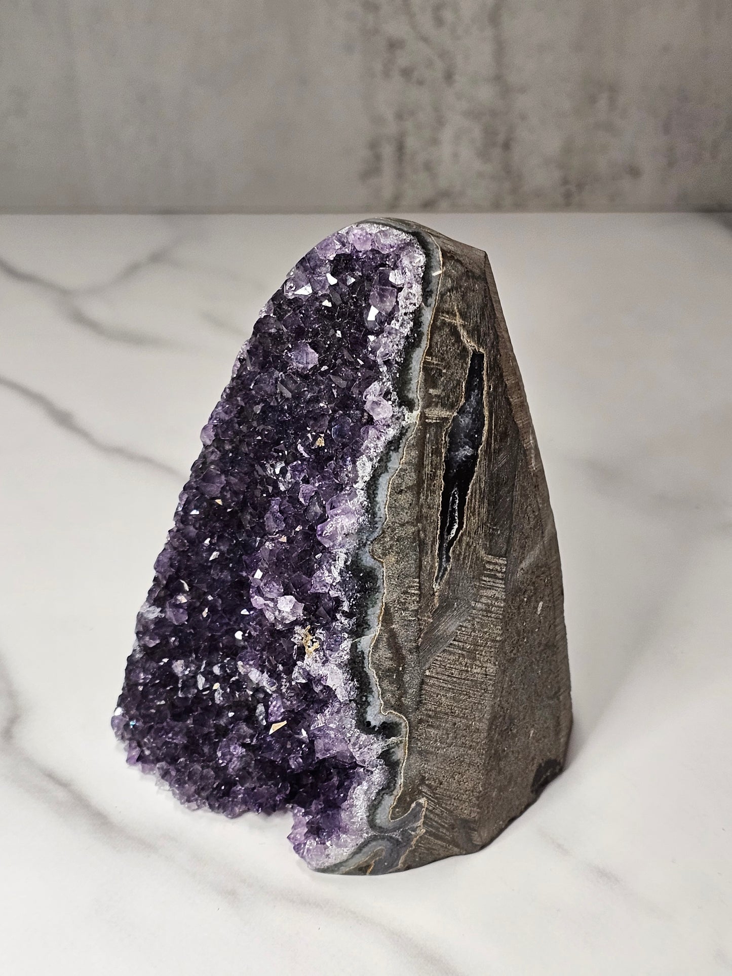 Amethyst Cut Base