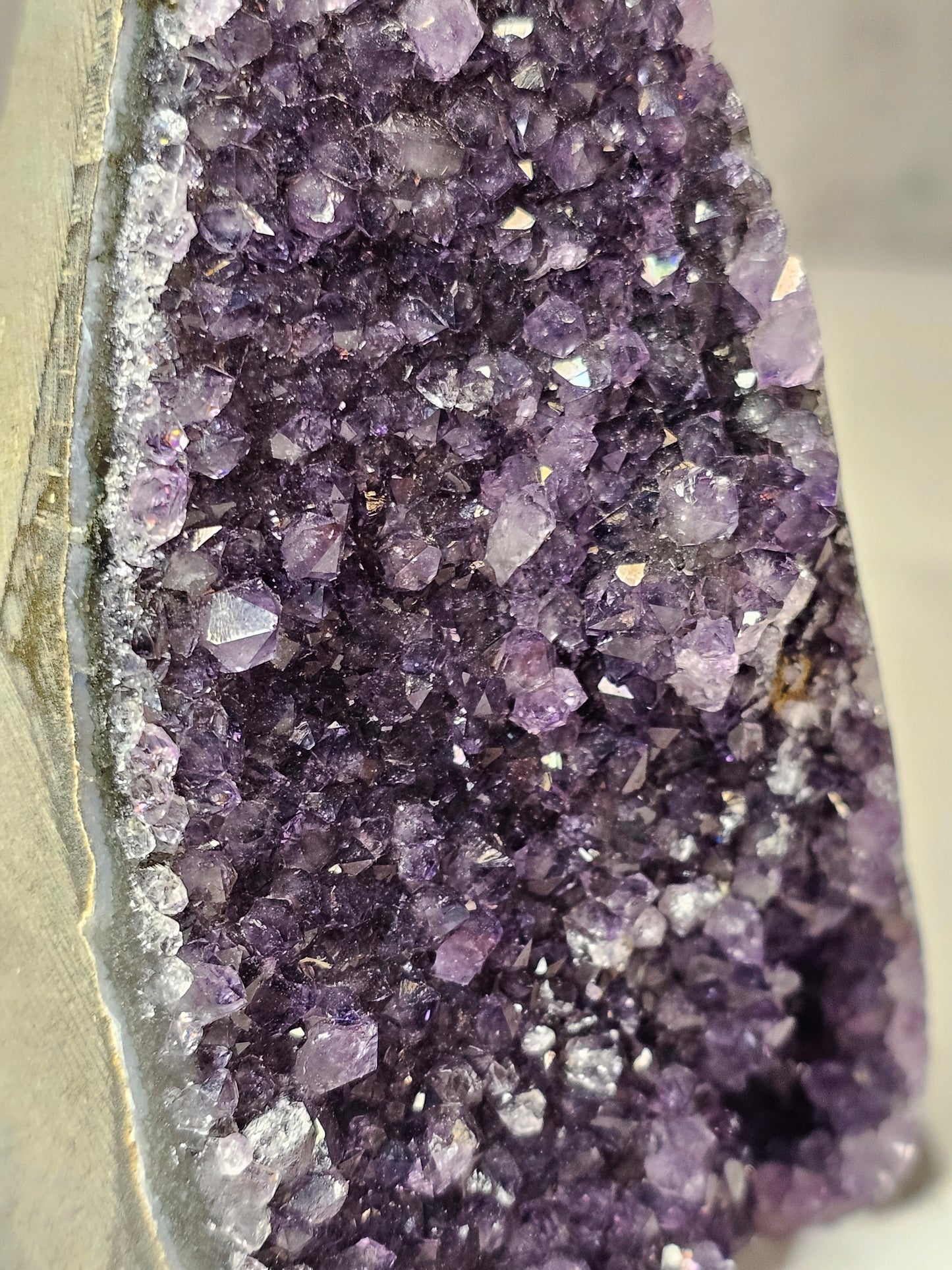 Amethyst Cut Base