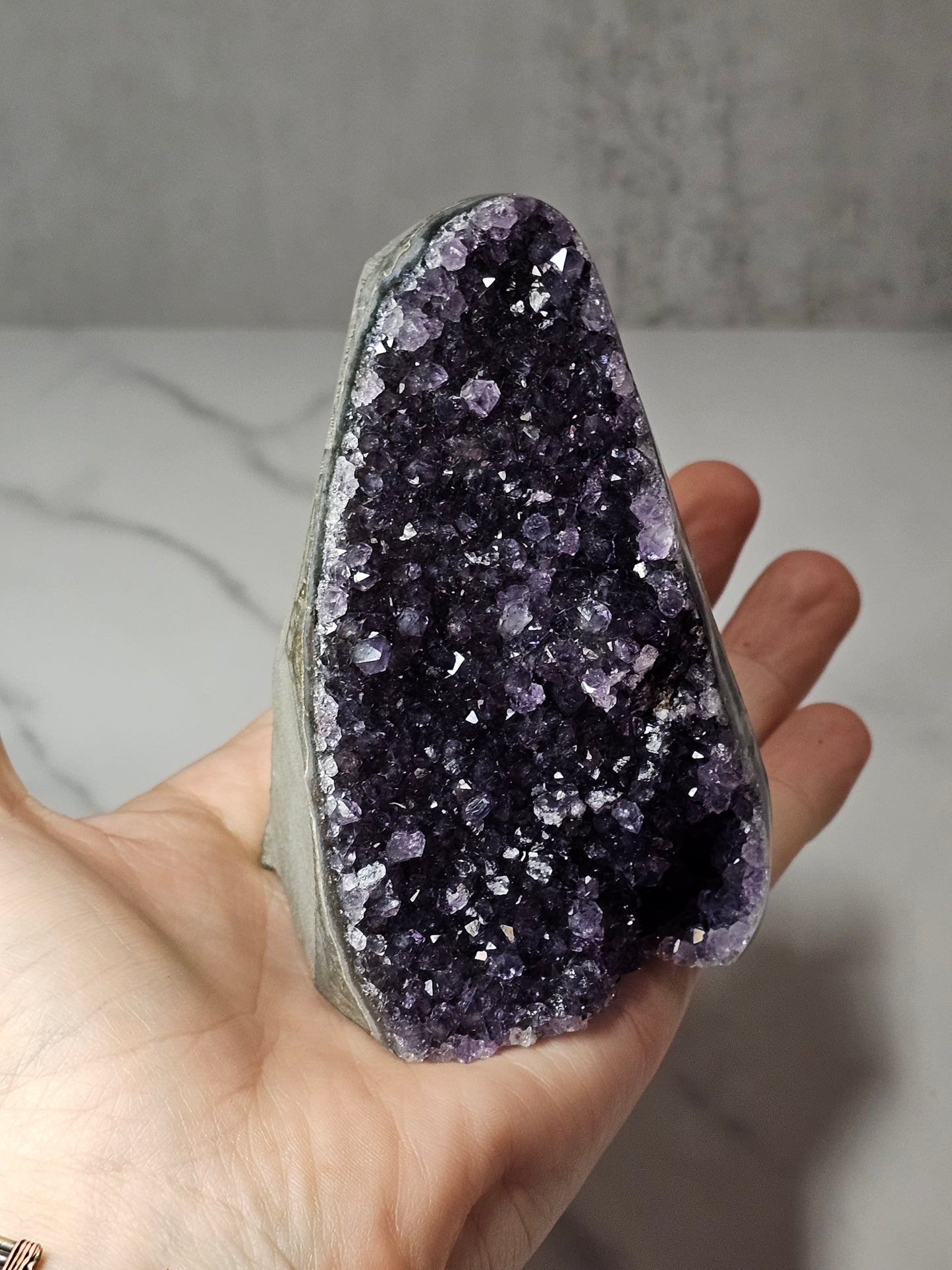 Amethyst Cut Base