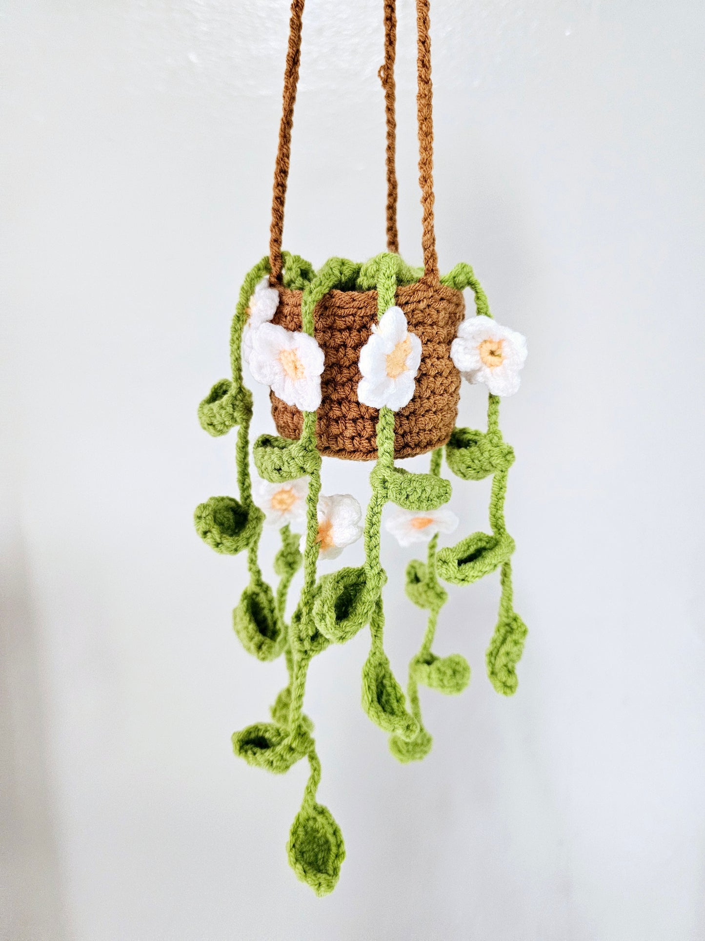Crochet Plant Hanger with White/Yellow Flowers