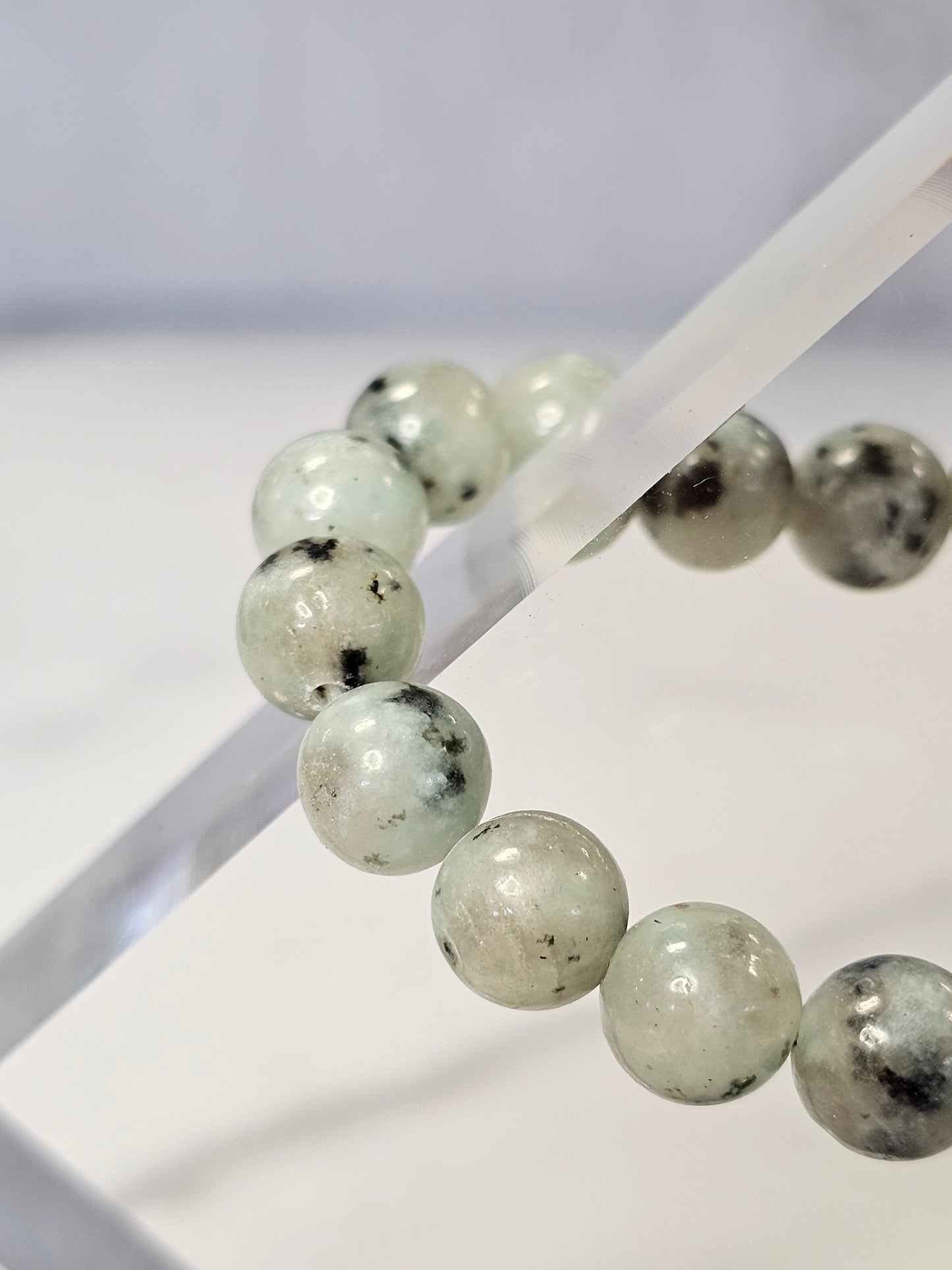 Kiwi Jasper Stretchy Bracelet