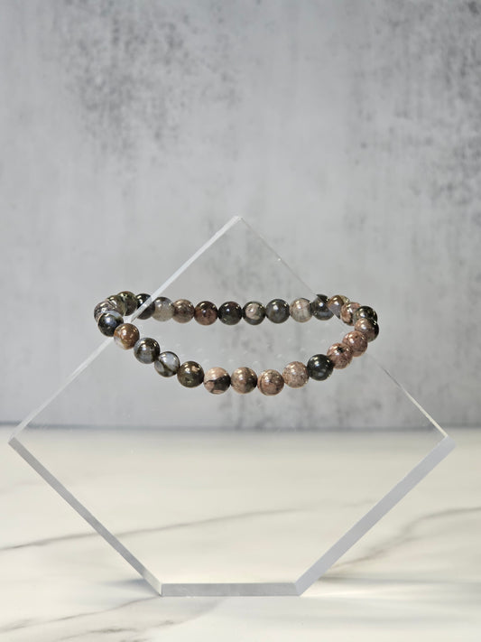 Que Sera Stretchy Bracelet