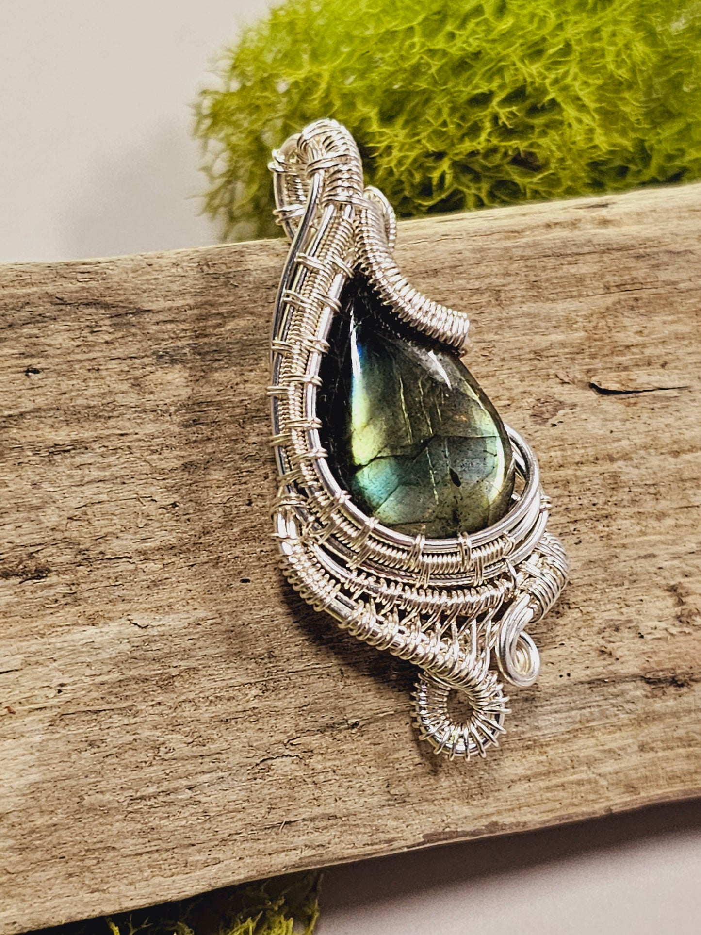 Labradorite and Silver Wire Wrapped Necklace Pendant