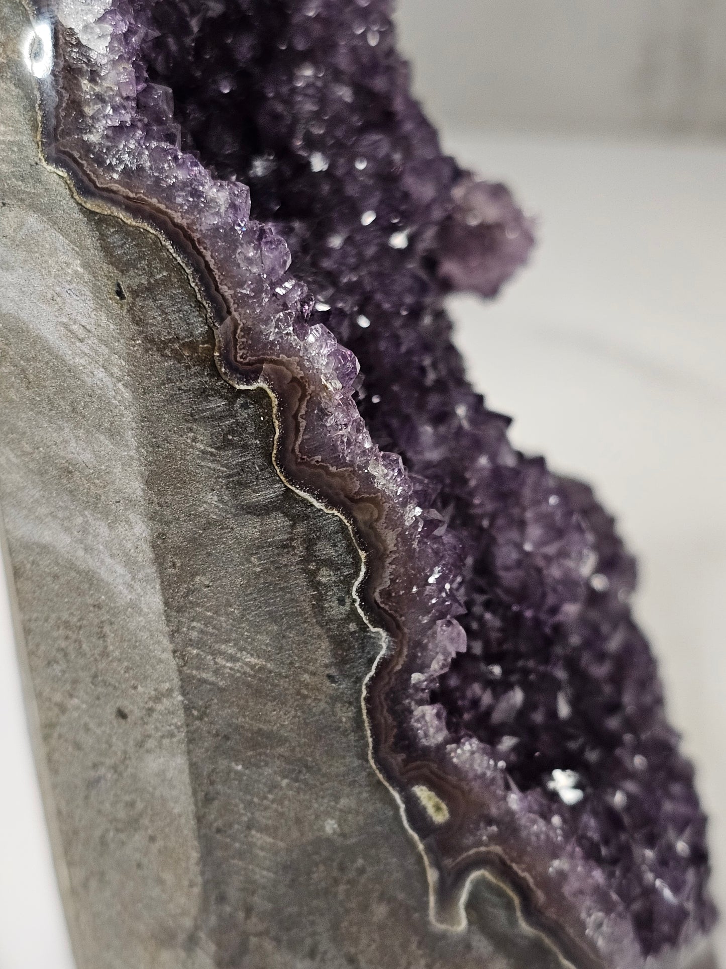 Amethyst Cut Base