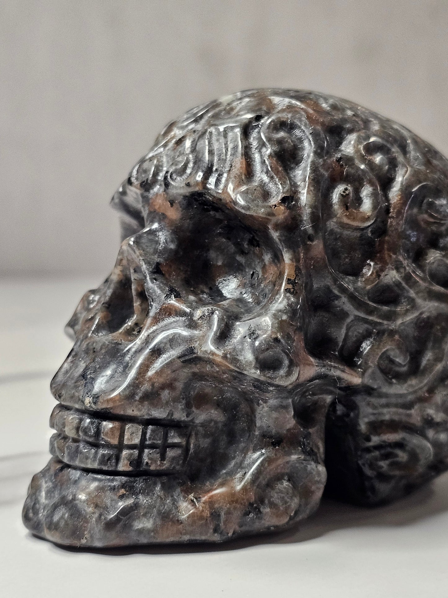 Yooperlite Skull Carving