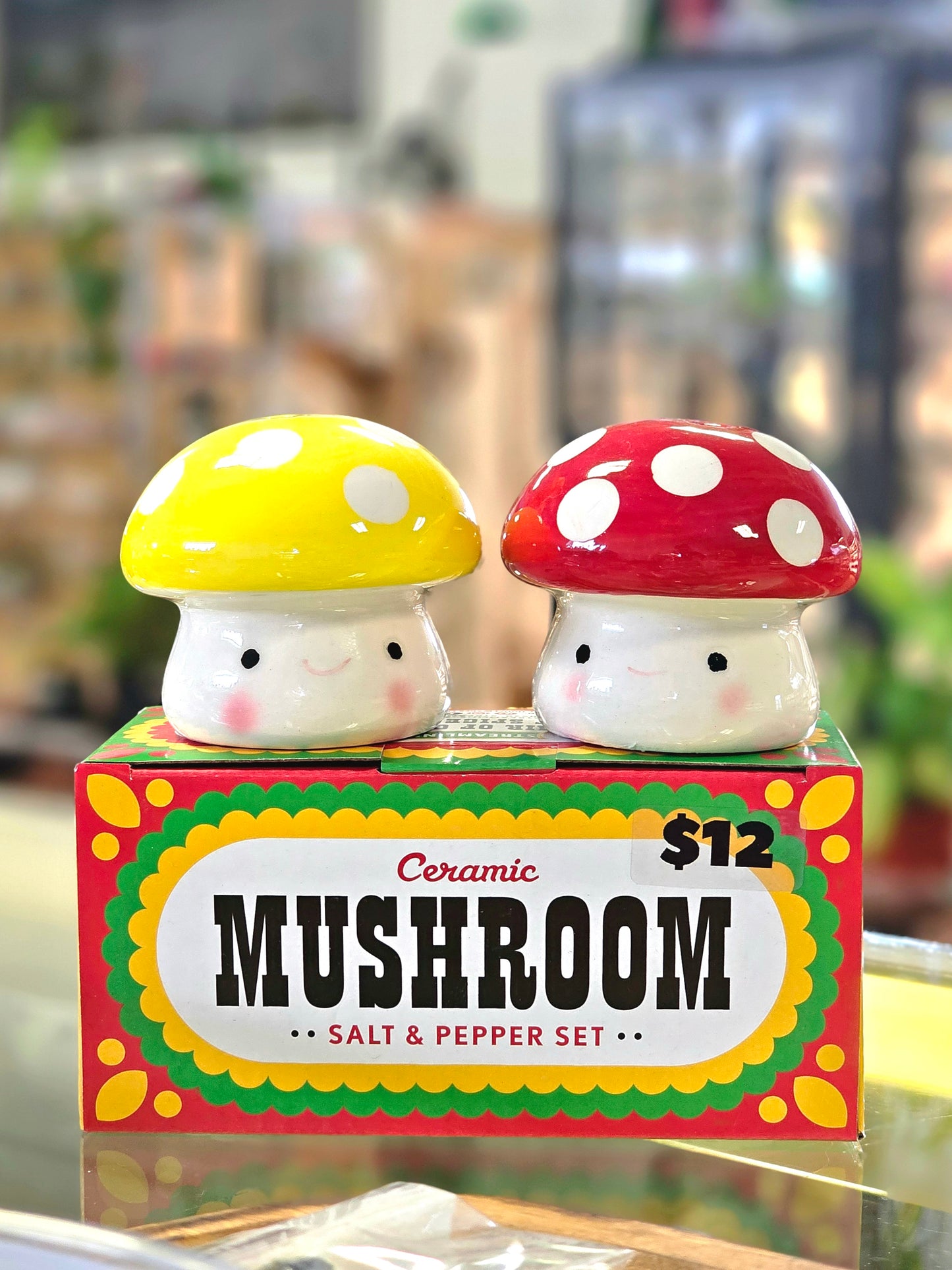 Mushroom Salt & Pepper Shaker Set - Ceramic