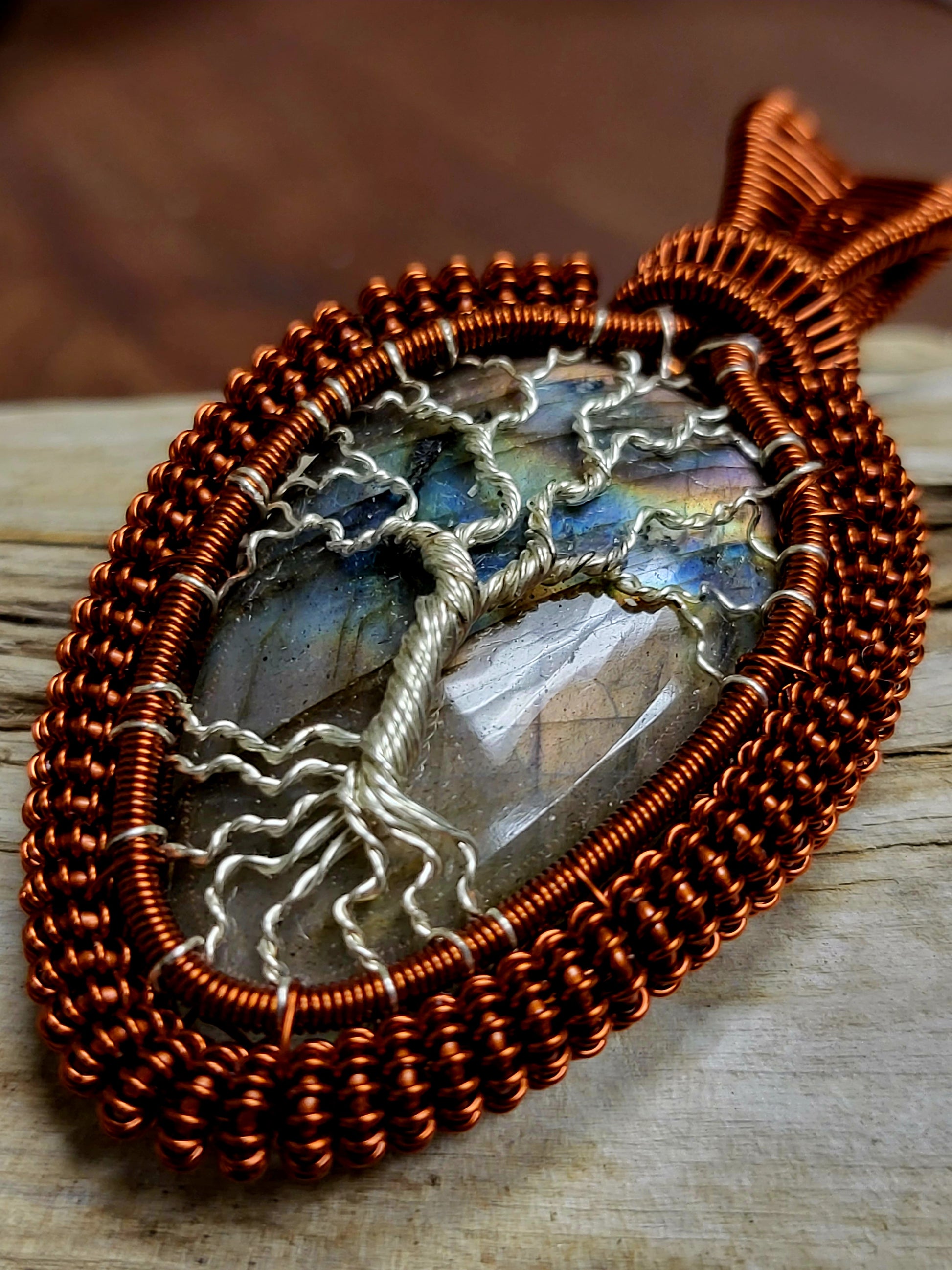 Labradorite Tree of Life Wire Wrapped Pendant Necklace – Quartz