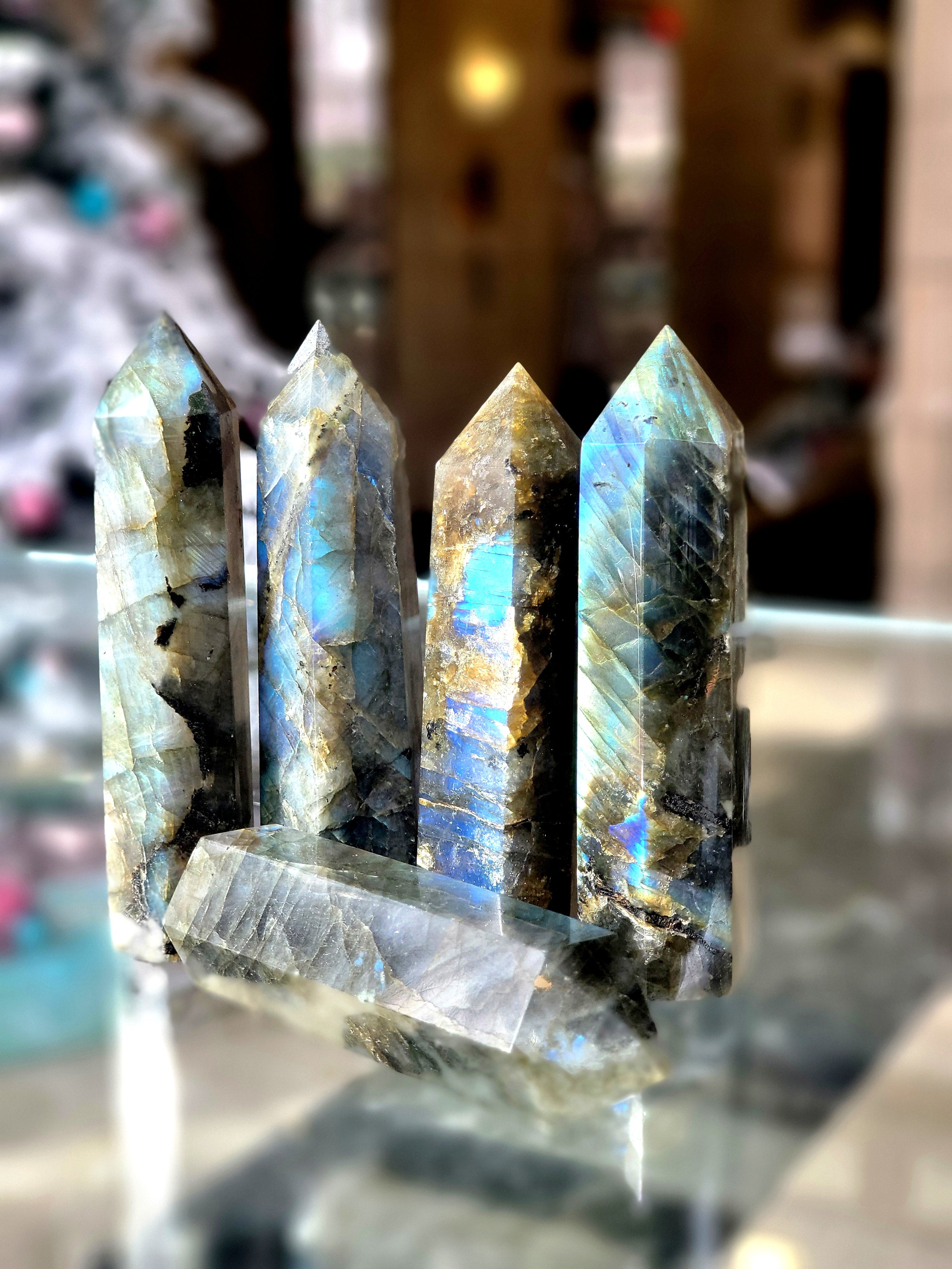 Labradorite Point Tower – Quartz Botanicals